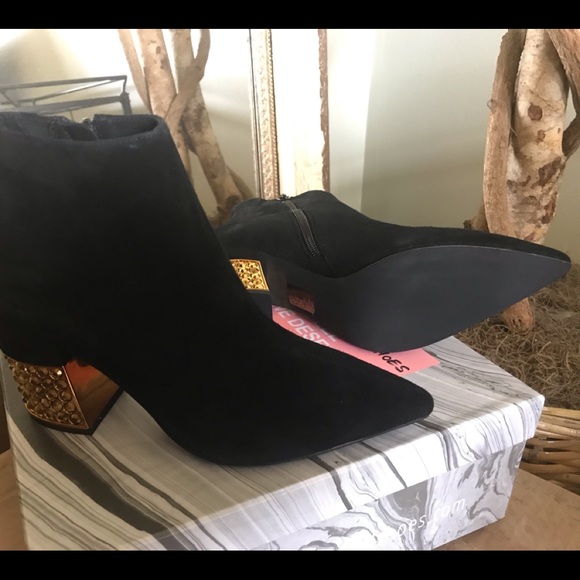 Jeffrey Campbell Ankle Boot w/blinged heel - Picture 5 of 6